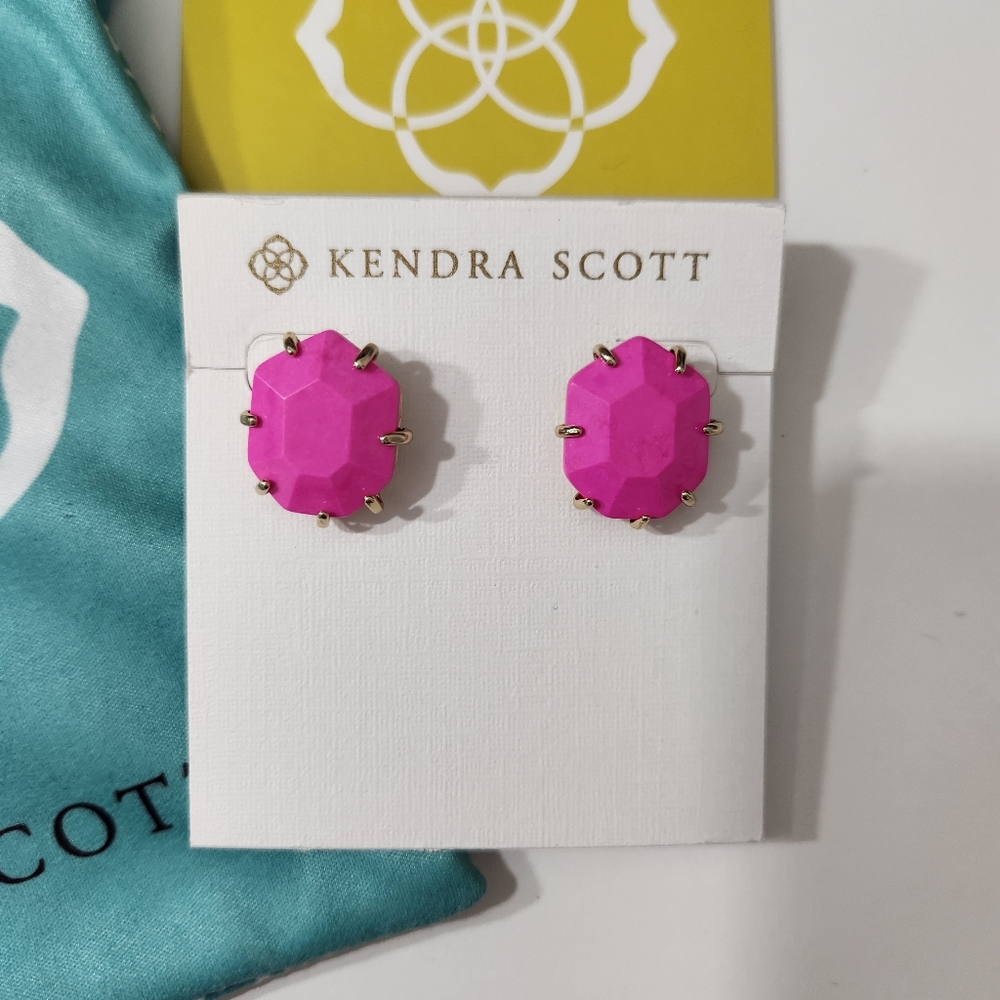 Kendra Scott Neon Pink Morgan Extra Large Stud Earrings NWT Gold Rare Sold Out